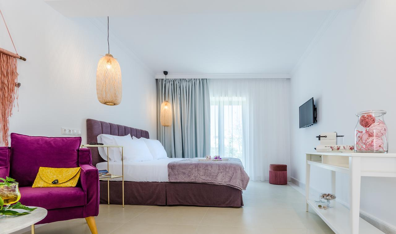 Malia Mare Hotel Bagian luar foto