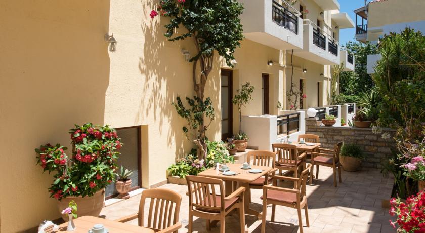 Malia Mare Hotel Bagian luar foto