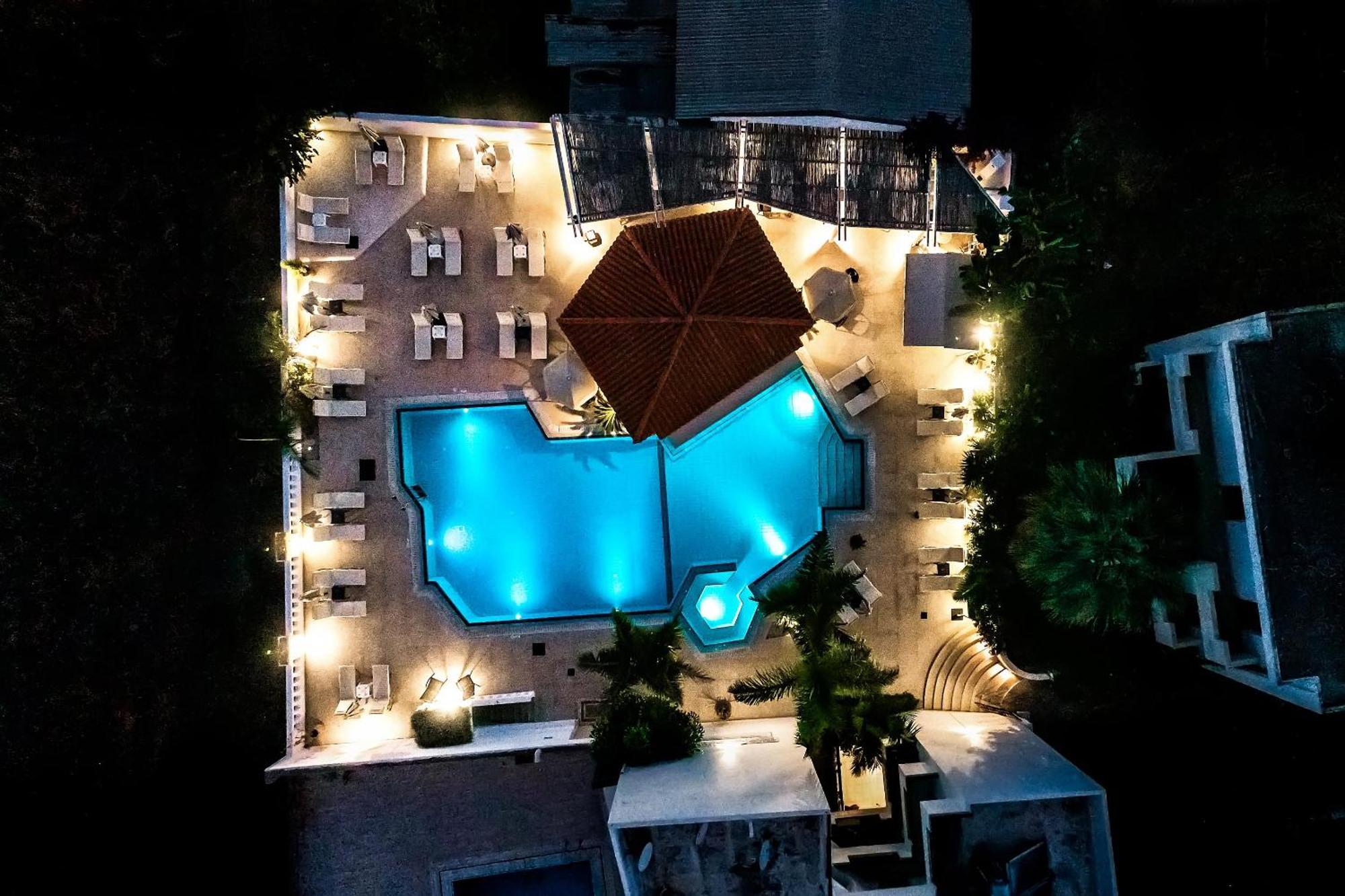 Malia Mare Hotel Bagian luar foto