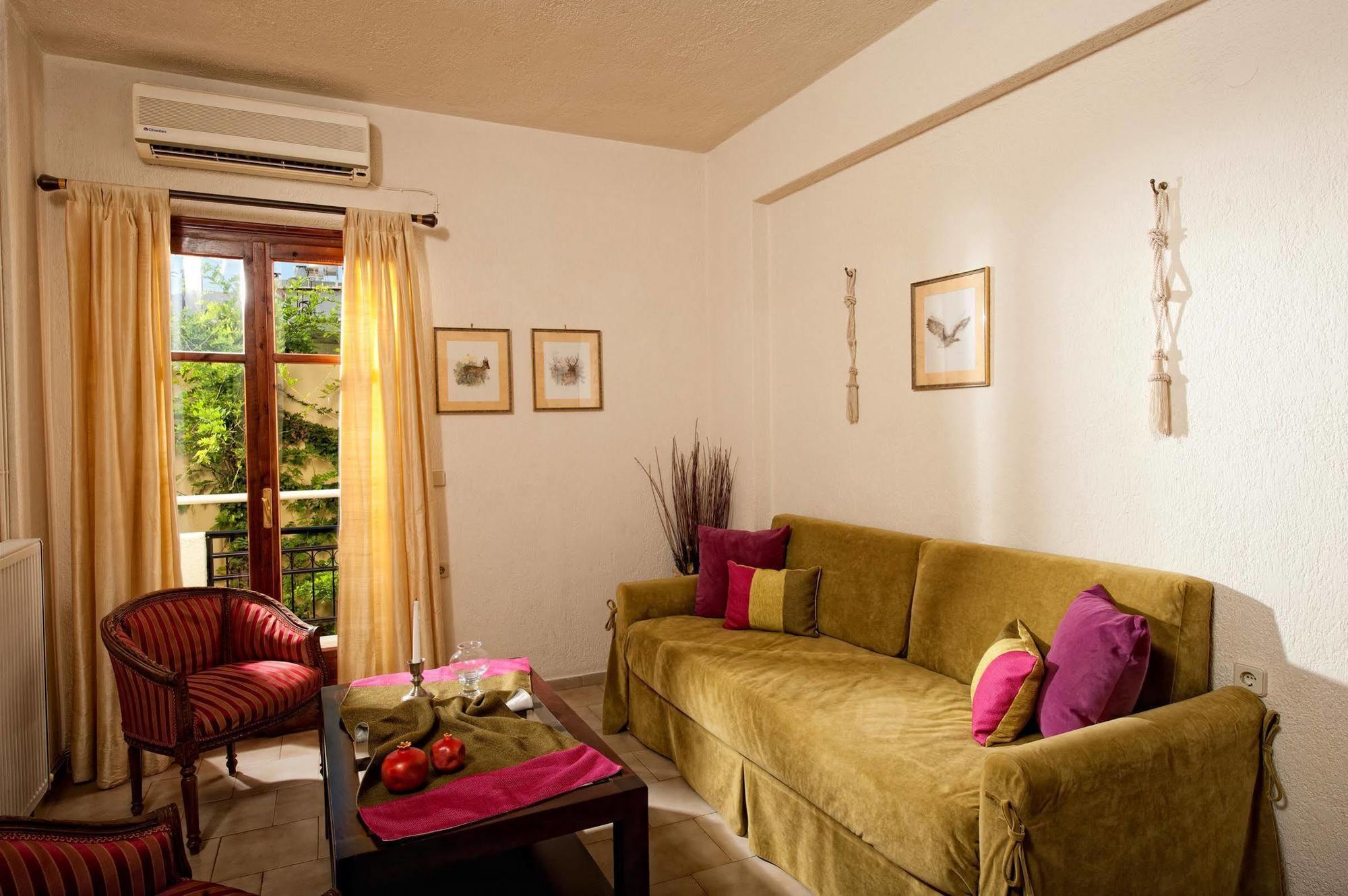 Malia Mare Hotel Bagian luar foto